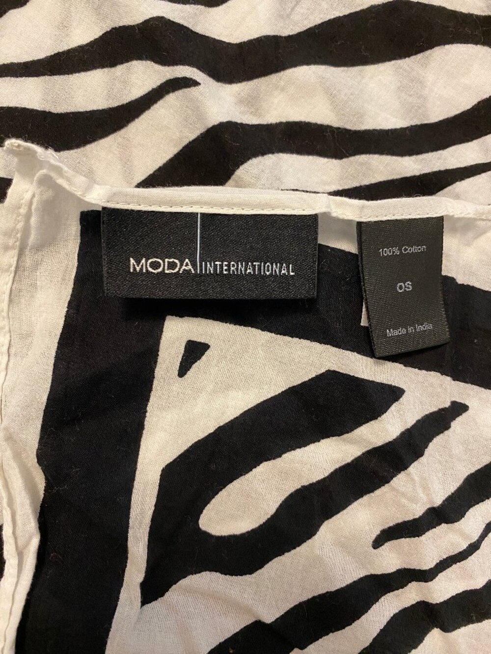 Like New Moda International cotton zebra  black border swim wrap sarong O/S